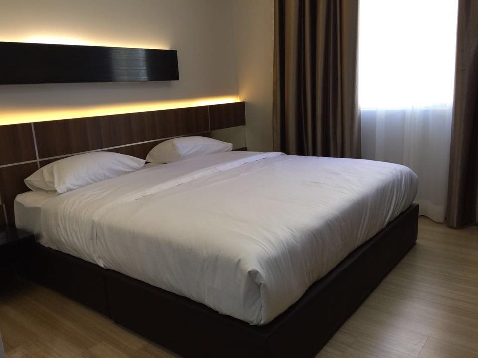Deluxe King RM 99