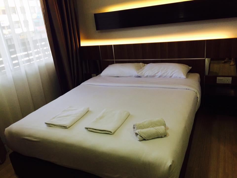 Standard Queen RM 89